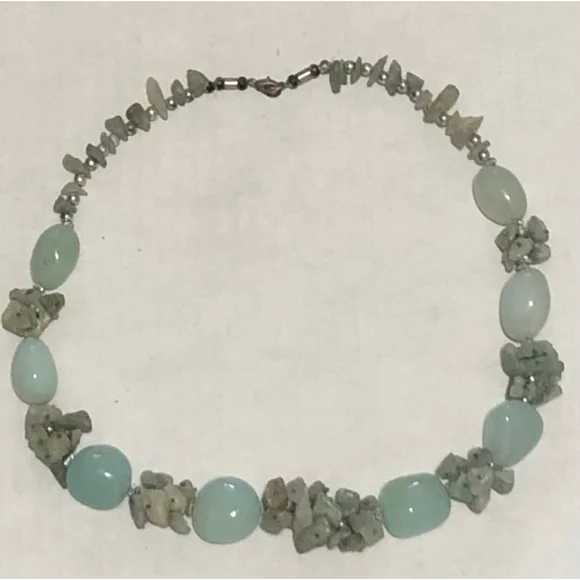 Handmade Beaded Quartz Necklace Vintage Jade Tone